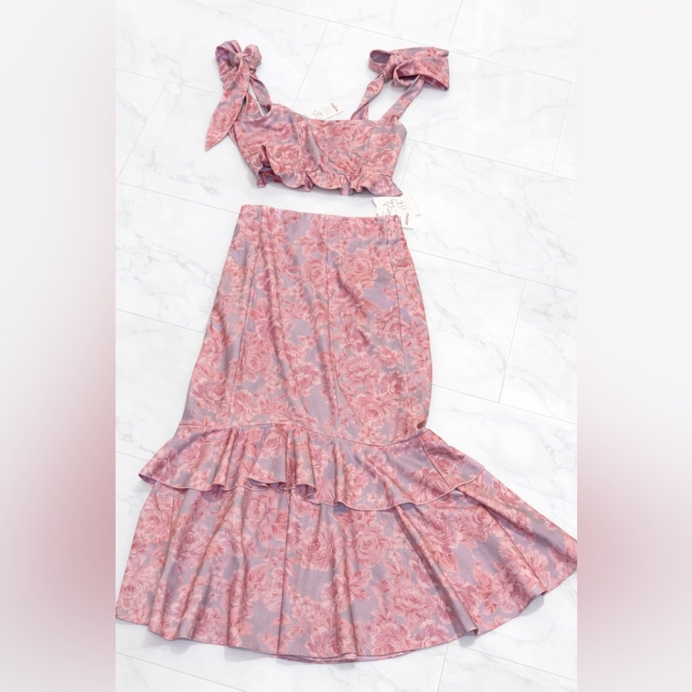 Show Me Your Mumu Dutchess Ruffle Skirt & Top Set Blushing Floral Medium NWT - Picture 2 of 4